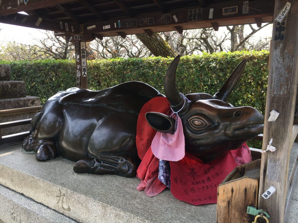 北野天満宮 撫で牛